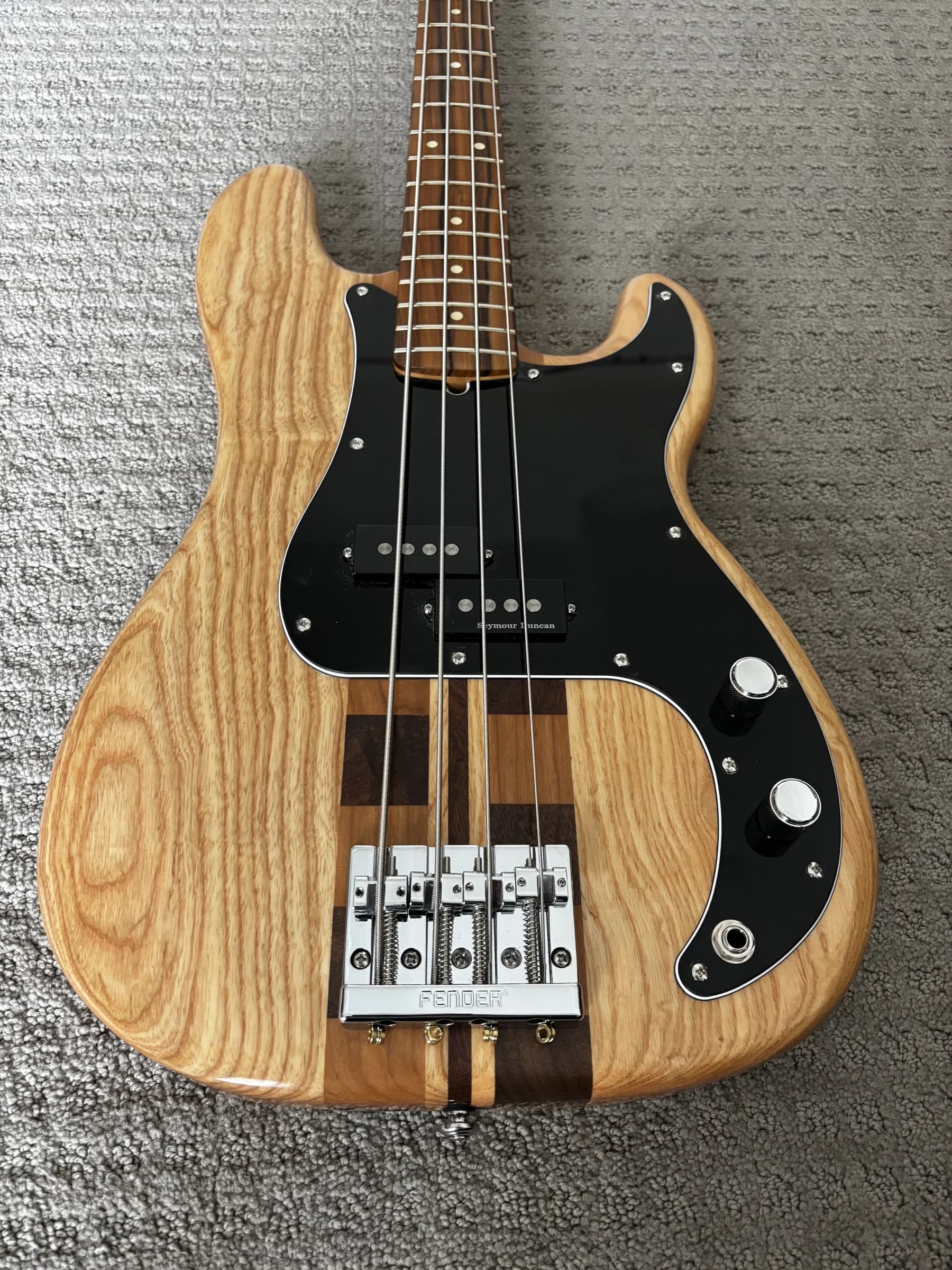 Natural striped four-string SJR bass body