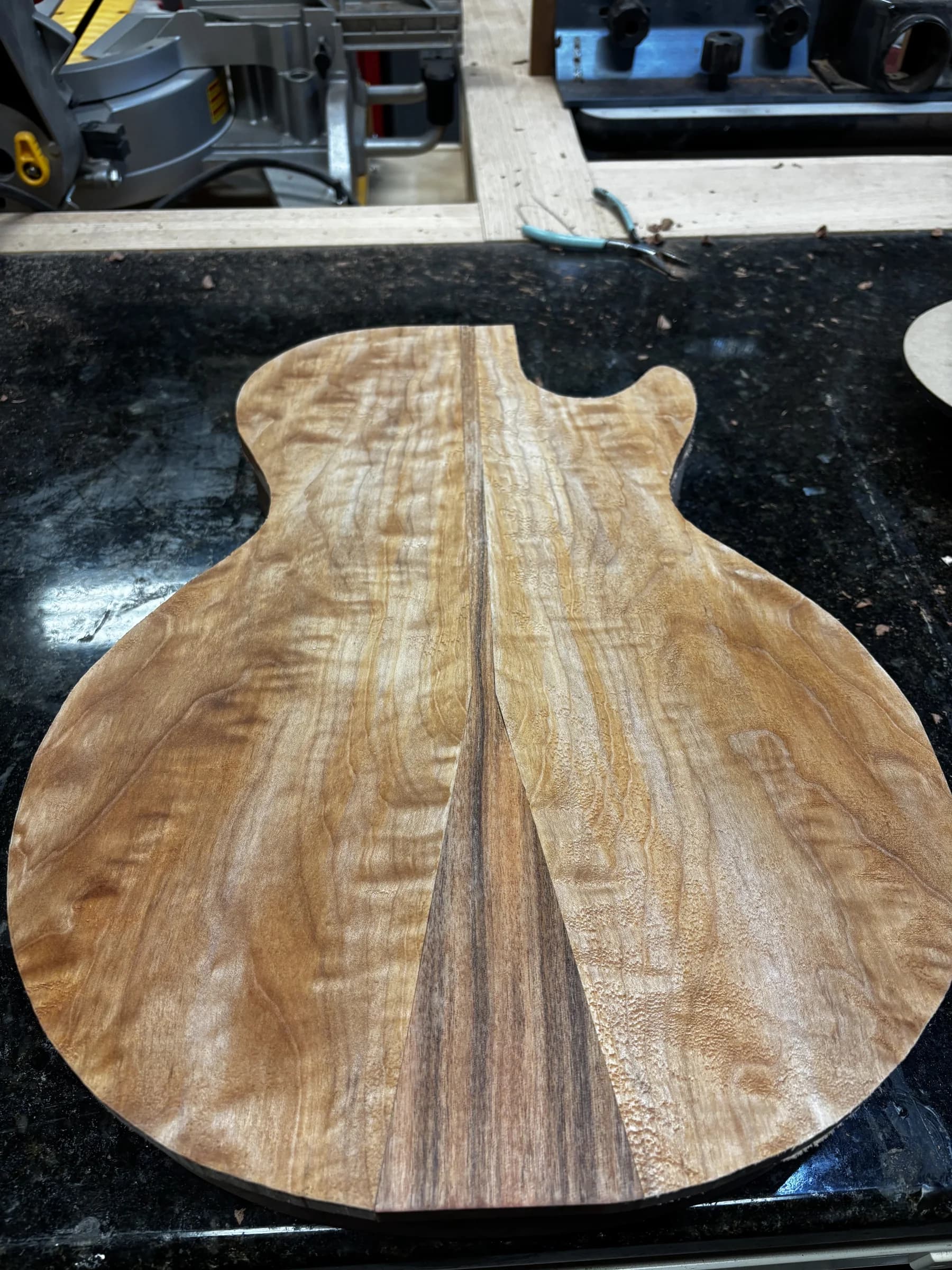 Figured double-cut SJR back and neck detail